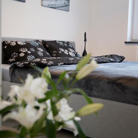 Апартаменты Apartament 102 G&W Вроцлав Экстерьер фото